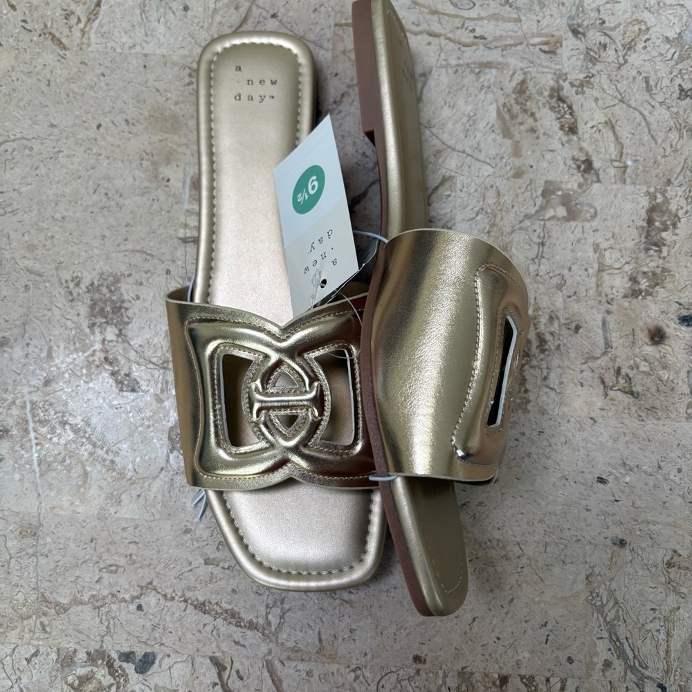 Metallic Gold Low Heel Slip On Sandal Deidra A New Day Size 9.5 - Picture 2 of 5